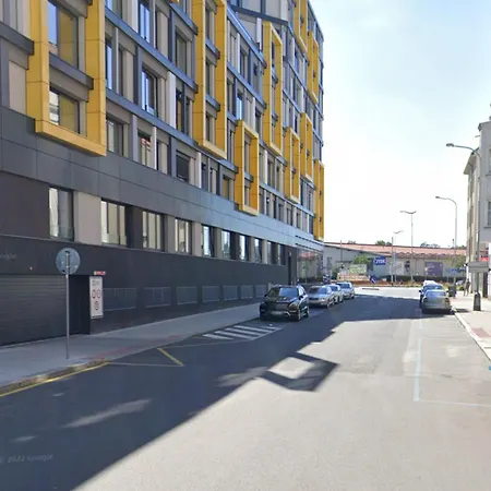 Apartman O2 Arena Holliday Suites